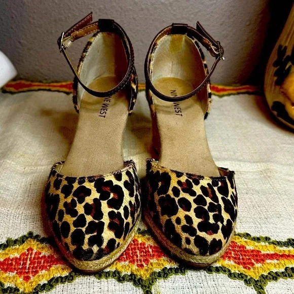 Nine West Leather Leopard Print Calf Hair Espadrille Wedge Sandals​​​ - Picture 2 of 8